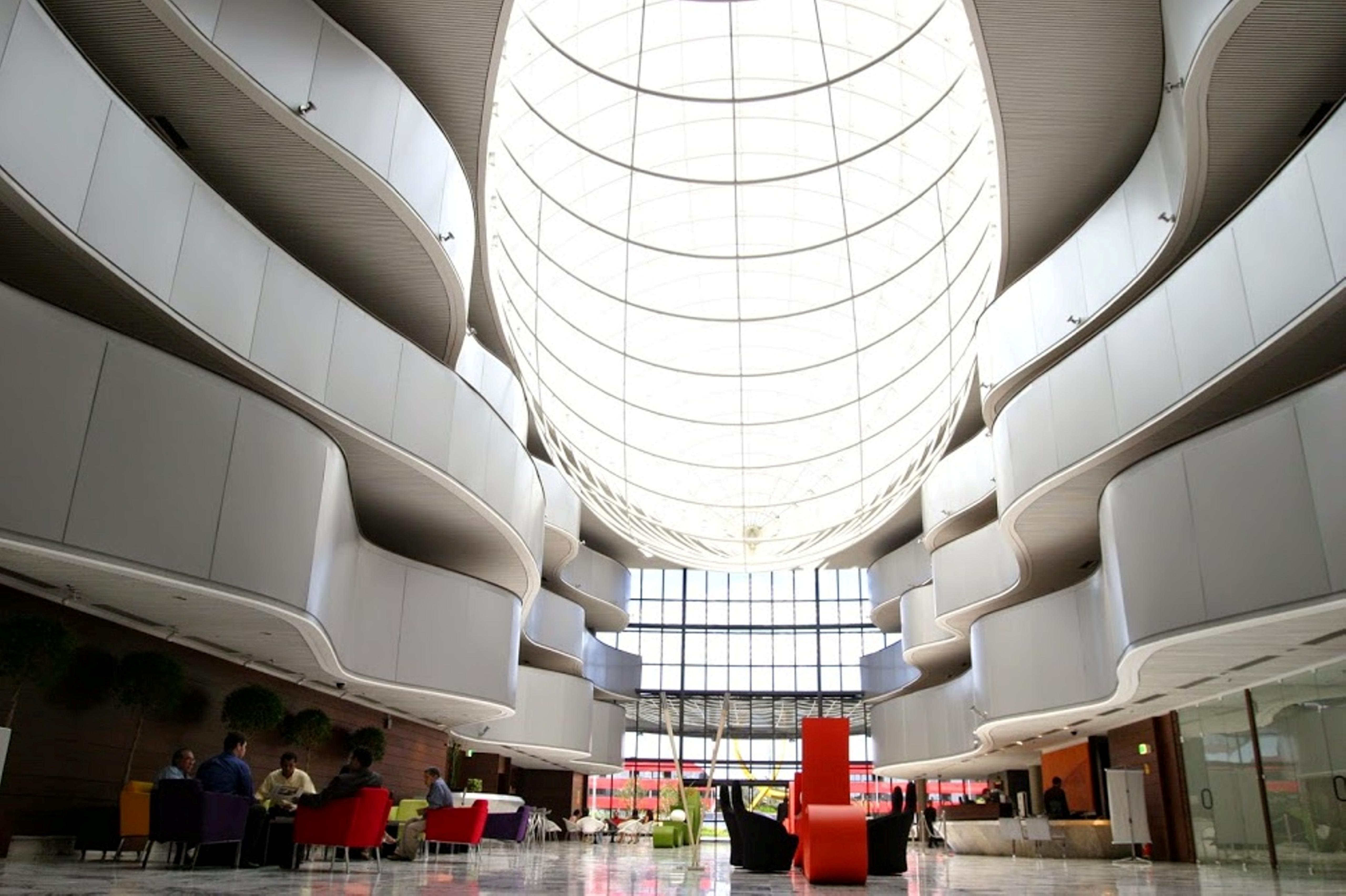 فندق رويال توليب برازيليا ألفورادا المظهر الخارجي الصورة The atrium