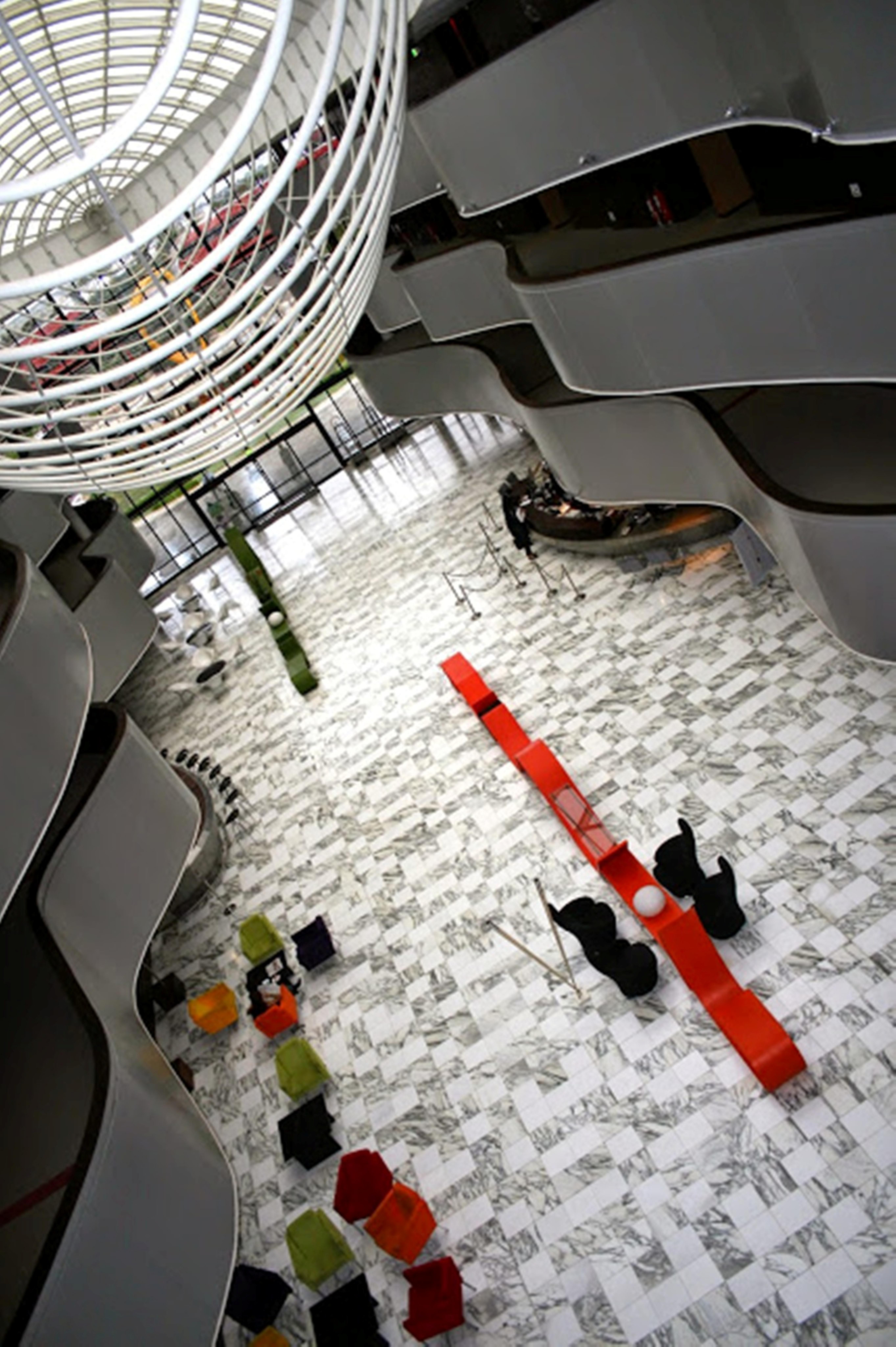 فندق رويال توليب برازيليا ألفورادا المظهر الخارجي الصورة Interior of the library