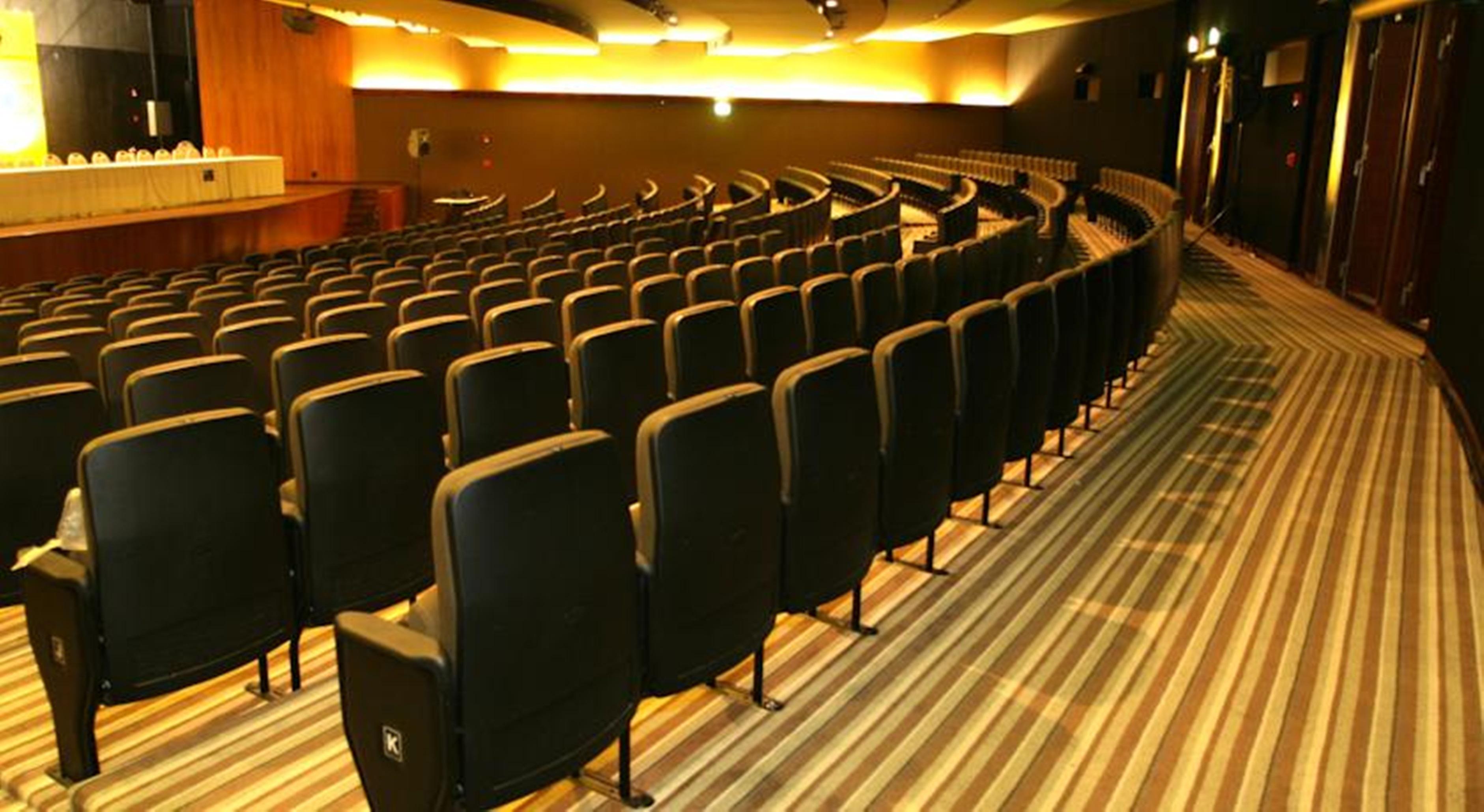 فندق رويال توليب برازيليا ألفورادا المرافق الصورة The auditorium