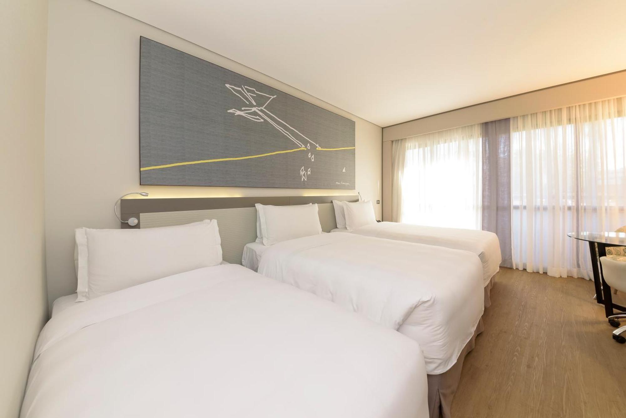 فندق رويال توليب برازيليا ألفورادا الغرفة الصورة A room at the hotel